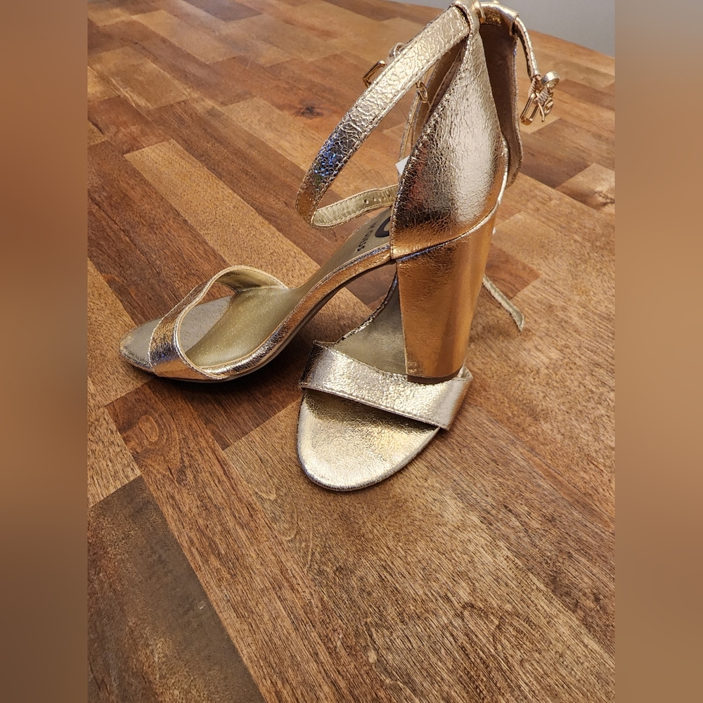 Shoes. Guess.  Shoes by Guess.  Sandals. Size 7.